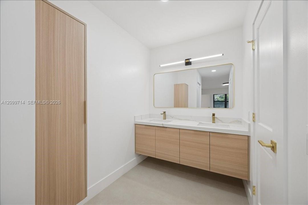 For Sale: $799,000 (5 beds, 2 baths, 2098 Square Feet)