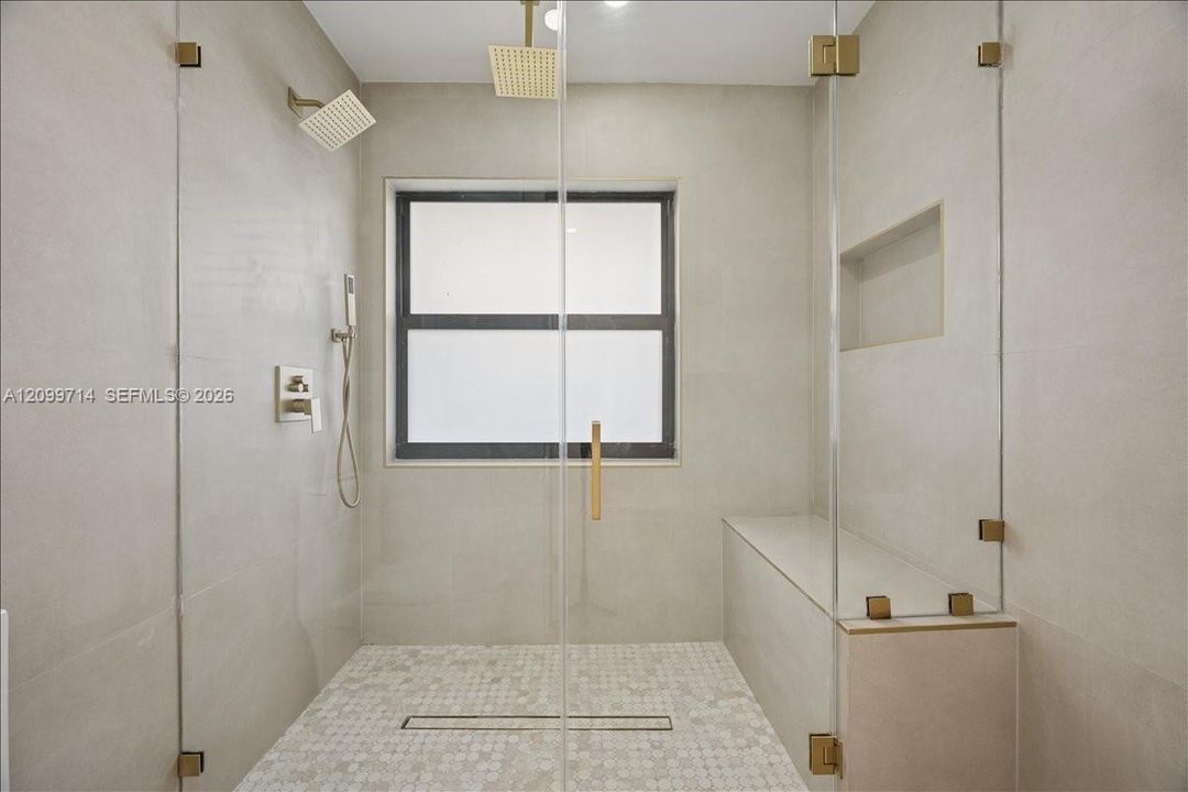 For Sale: $799,000 (5 beds, 2 baths, 2098 Square Feet)