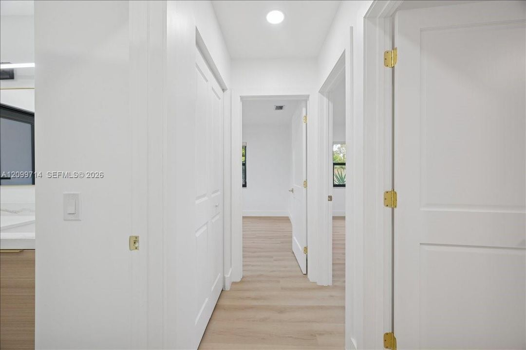 For Sale: $799,000 (5 beds, 2 baths, 2098 Square Feet)