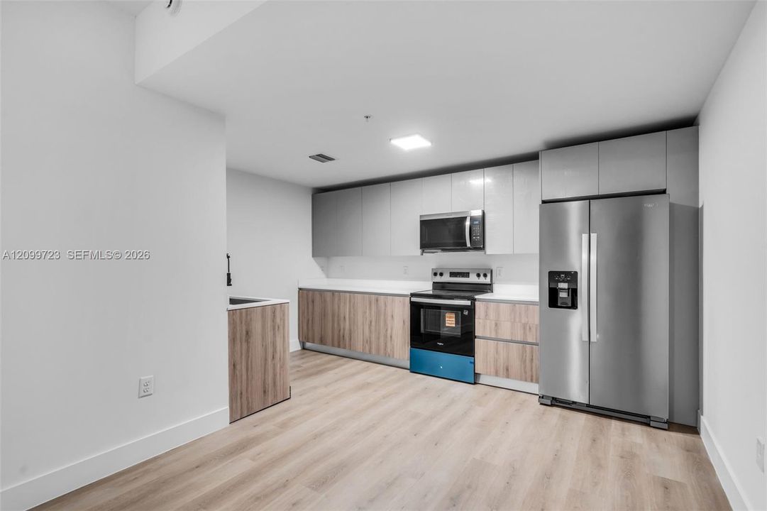 В аренду: $2,300 (2 спален, 1 ванн, 0 Квадратных фут)