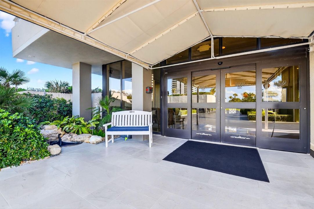 water-glades-condominium-main-entrance-s