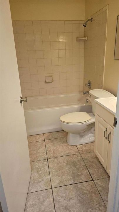 10821 bathroom