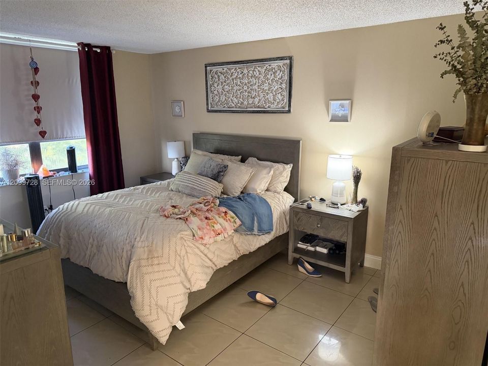 For Rent: $2,100 (2 beds, 2 baths, 1070 Square Feet)