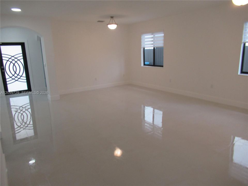 В аренду: $3,895 (4 спален, 3 ванн, 2329 Квадратных фут)
