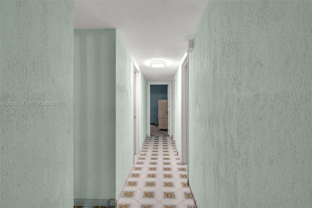 На продажу: $995,000 (4 спален, 2 ванн, 2134 Квадратных фут)
