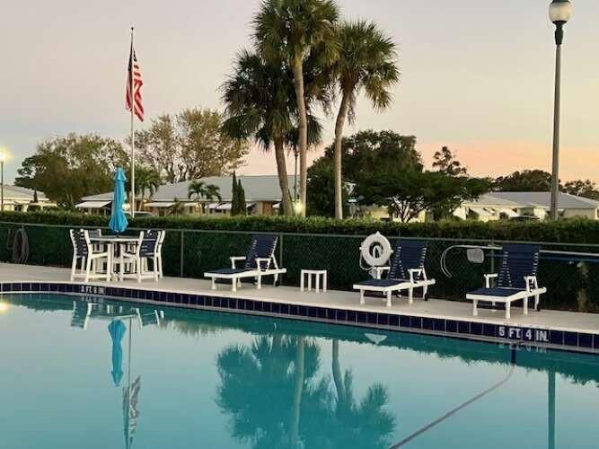 Mahroos.21