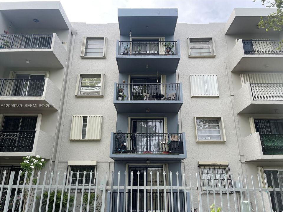 В аренду: $1,700 (1 спален, 1 ванн, 620 Квадратных фут)