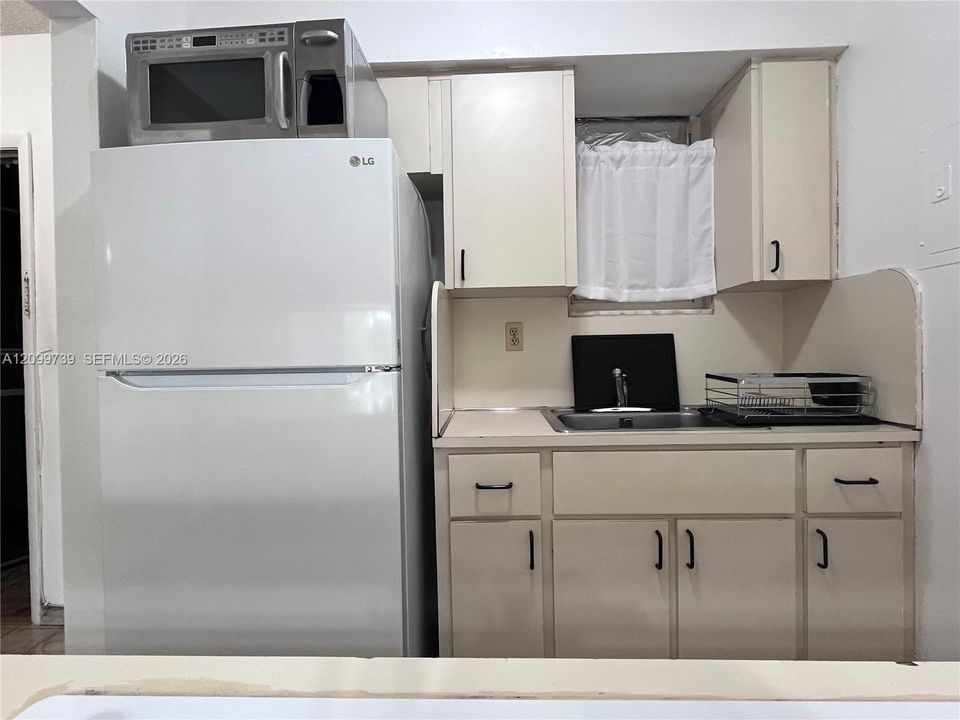 В аренду: $1,700 (1 спален, 1 ванн, 620 Квадратных фут)