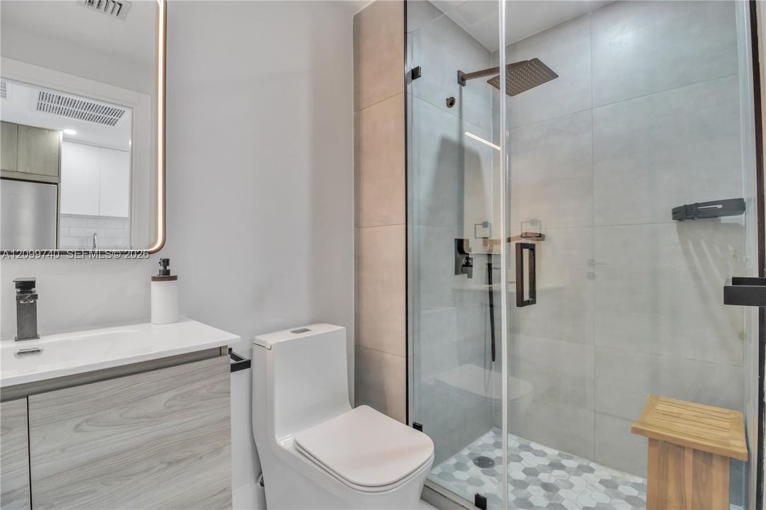В аренду: $2,500 (1 спален, 1 ванн, 0 Квадратных фут)