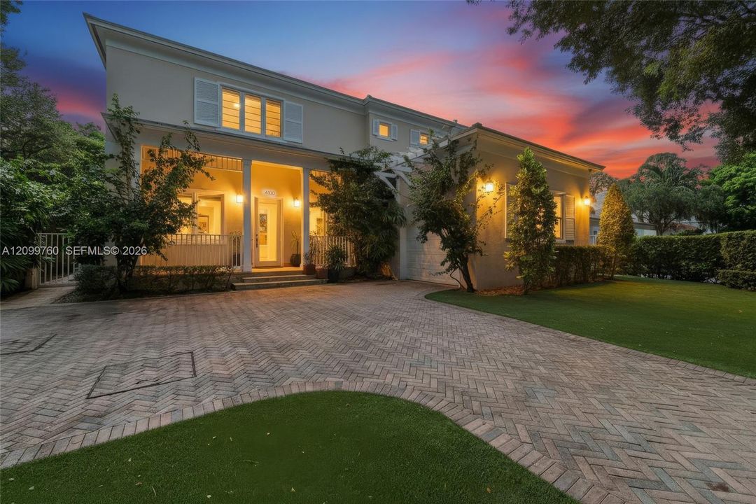 For Sale: $4,290,000 (5 beds, 4 baths, 3284 Square Feet)