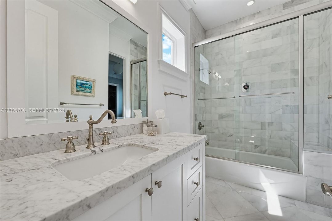 For Sale: $4,290,000 (5 beds, 4 baths, 3284 Square Feet)