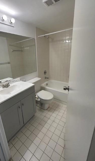 В аренду: $2,250 (2 спален, 2 ванн, 1060 Квадратных фут)