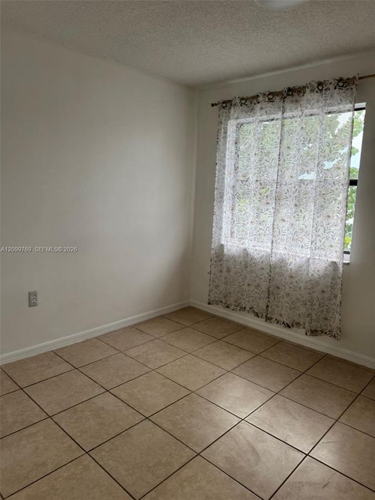 En Renta: $2,200 (2 camas, 1 baños, 1032 Pies cuadrados)