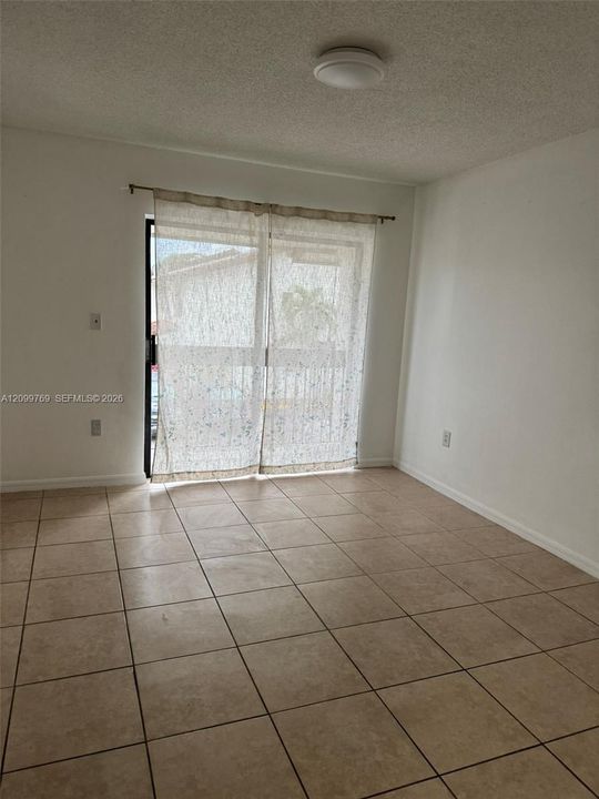 En Renta: $2,200 (2 camas, 1 baños, 1032 Pies cuadrados)