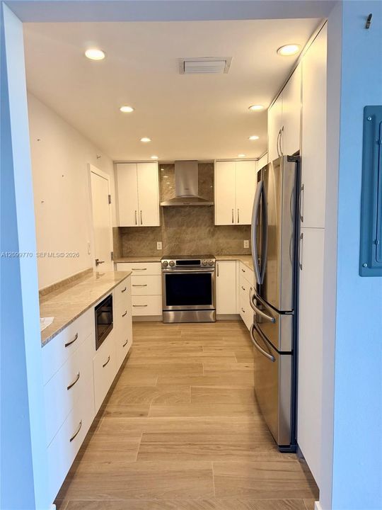 В аренду: $5,300 (2 спален, 2 ванн, 1310 Квадратных фут)