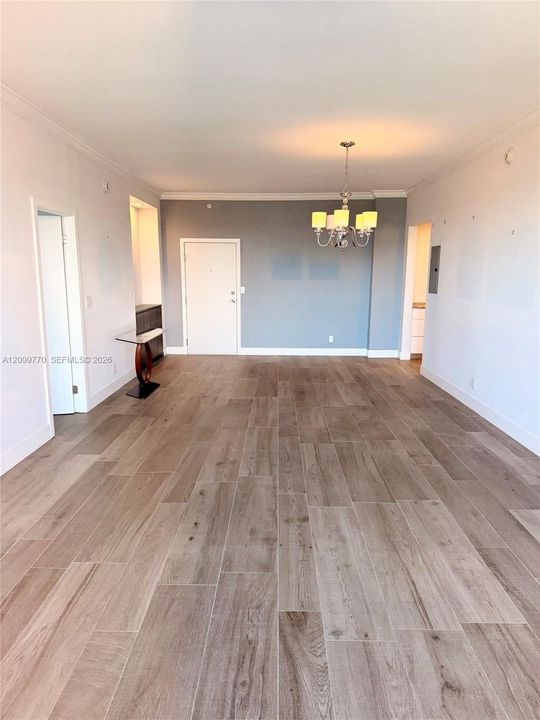 В аренду: $5,300 (2 спален, 2 ванн, 1310 Квадратных фут)