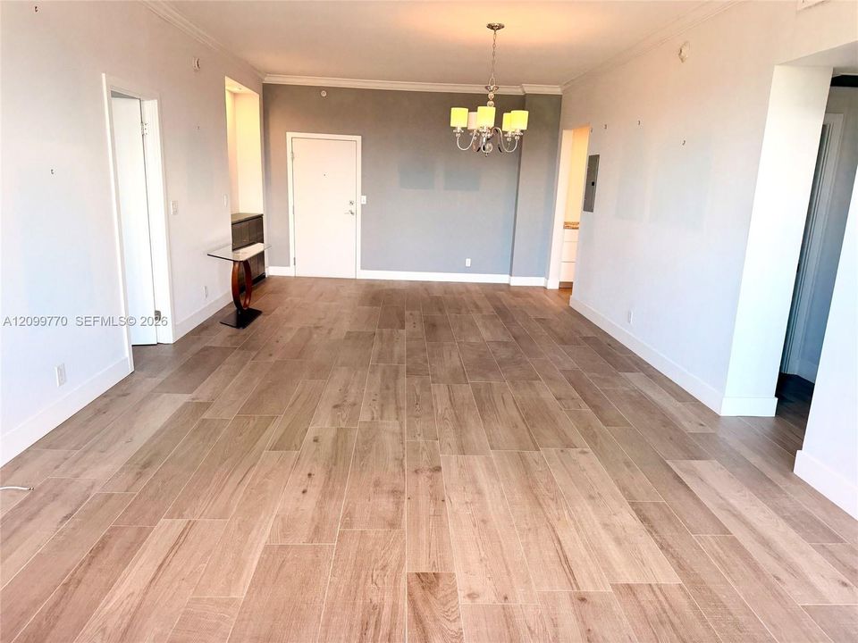 В аренду: $5,300 (2 спален, 2 ванн, 1310 Квадратных фут)