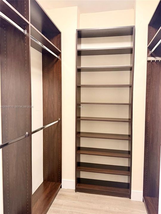 В аренду: $5,300 (2 спален, 2 ванн, 1310 Квадратных фут)