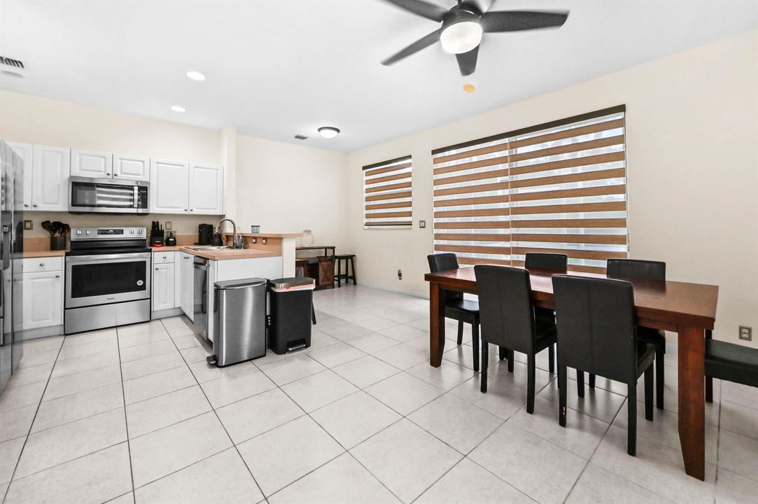21 Kitchen 03