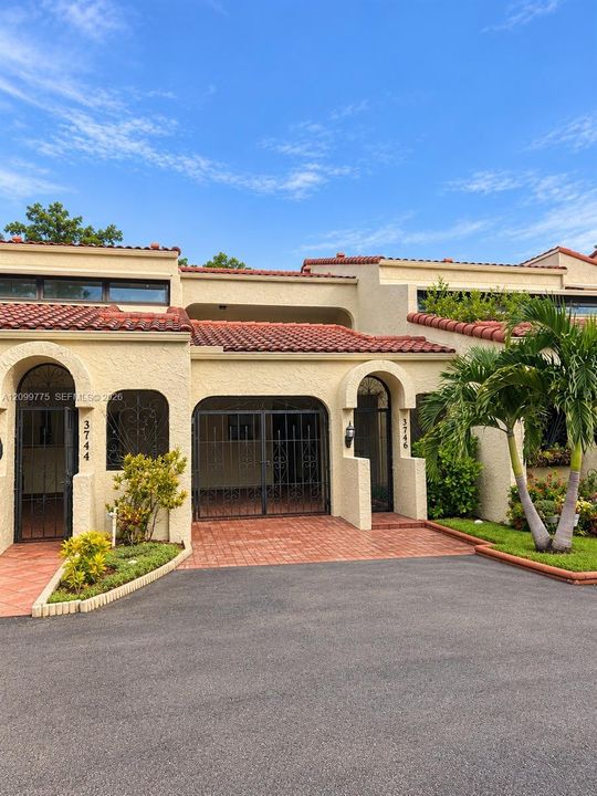 For Sale: $449,790 (2 beds, 2 baths, 1630 Square Feet)