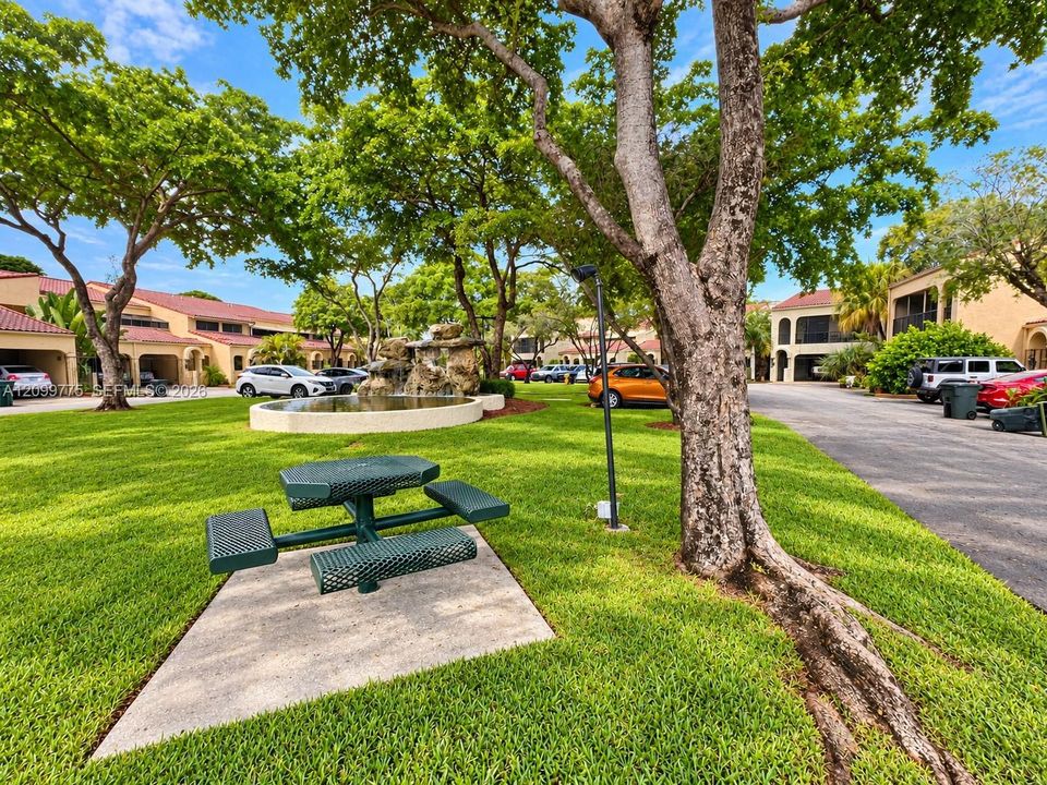 For Sale: $449,790 (2 beds, 2 baths, 1630 Square Feet)