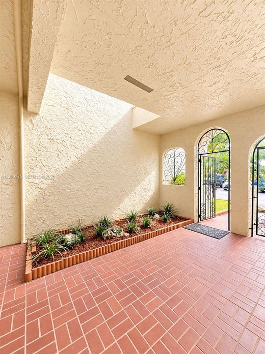 For Sale: $449,790 (2 beds, 2 baths, 1630 Square Feet)
