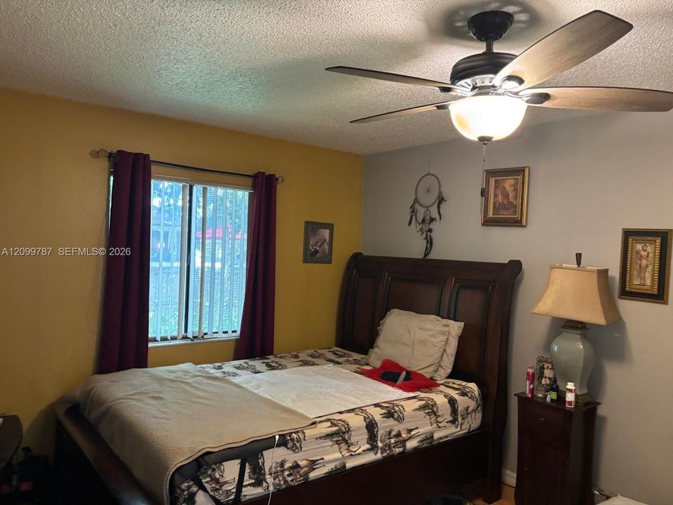 En Venta: $275,000 (3 camas, 2 baños, 0 Pies cuadrados)