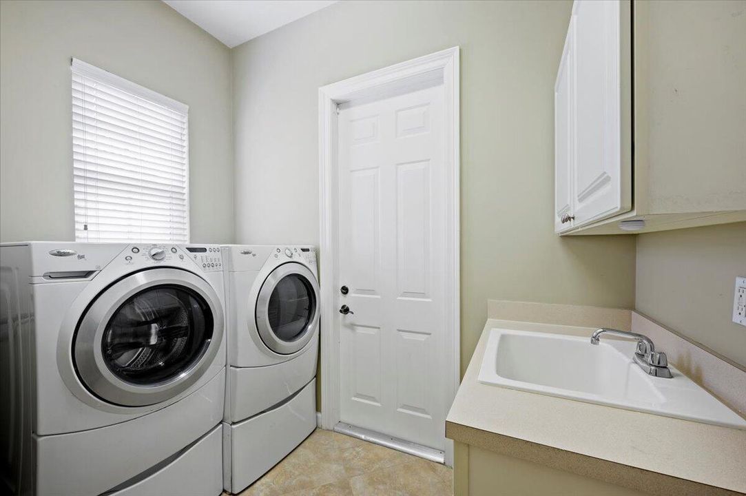 Downstairs Laundry Room