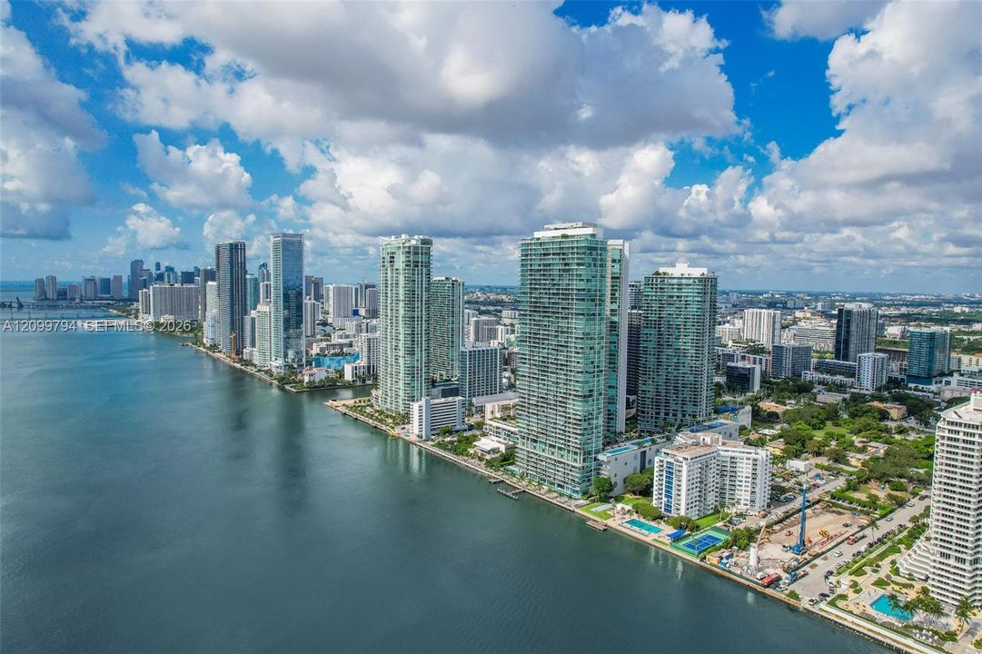 En Venta: $1,230,000 (2 camas, 2 baños, 1088 Pies cuadrados)