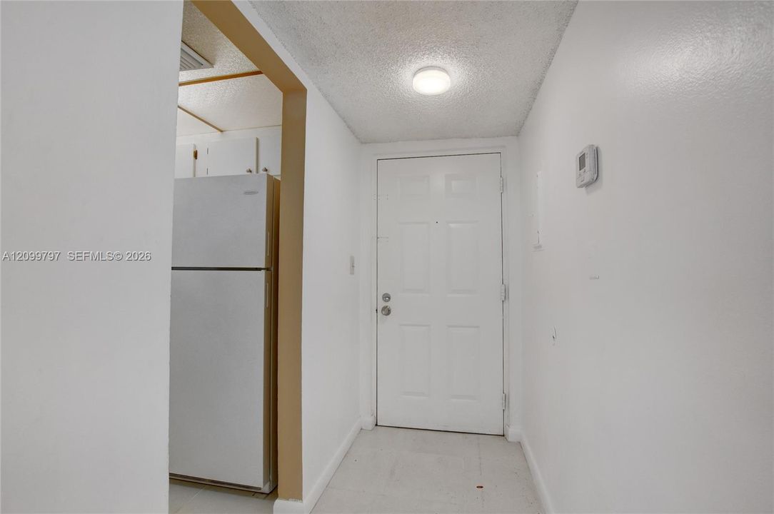 For Rent: $1,800 (2 beds, 2 baths, 1030 Square Feet)