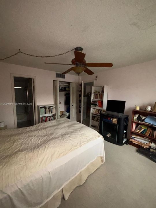 En Venta: $200,000 (1 camas, 1 baños, 728 Pies cuadrados)
