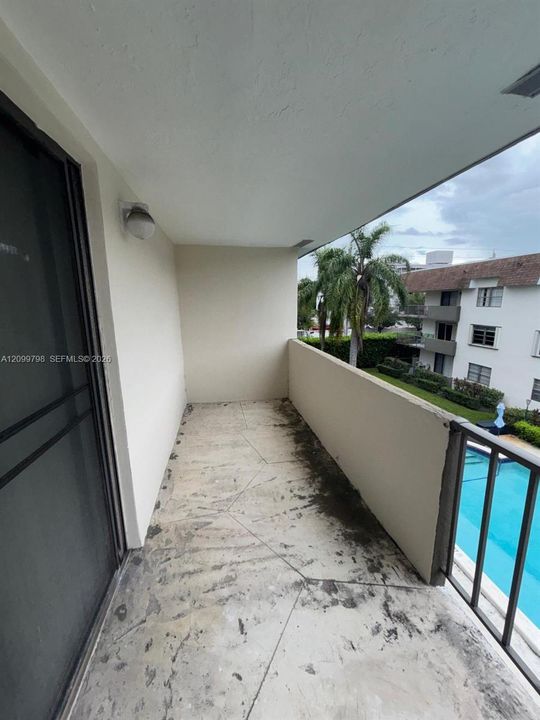 En Venta: $200,000 (1 camas, 1 baños, 728 Pies cuadrados)