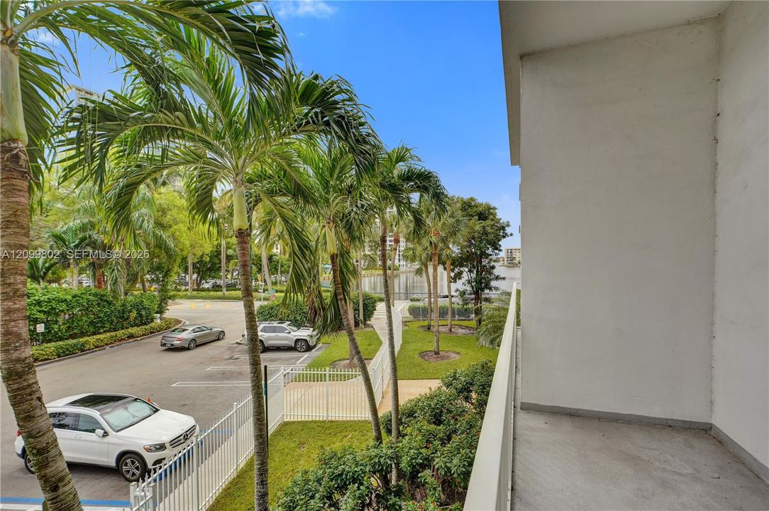 For Rent: $2,500 (2 beds, 2 baths, 1066 Square Feet)