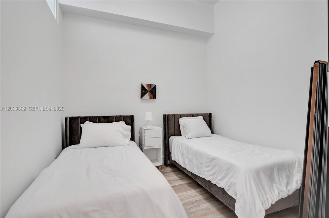 For Rent: $2,500 (2 beds, 2 baths, 1066 Square Feet)