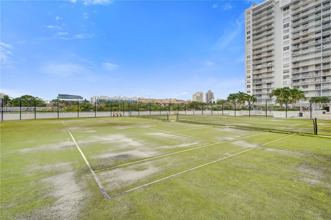 For Rent: $2,500 (2 beds, 2 baths, 1066 Square Feet)