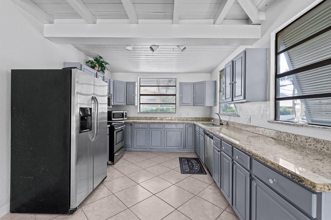 24-web-or-mls-A7409523