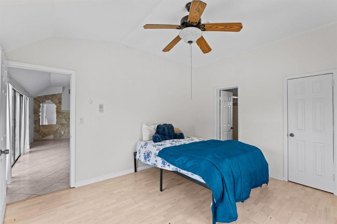 30-web-or-mls-A7409507