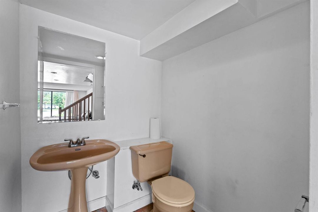19-web-or-mls-A7409553