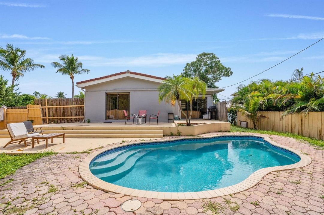 40-web-or-mls-A7409460
