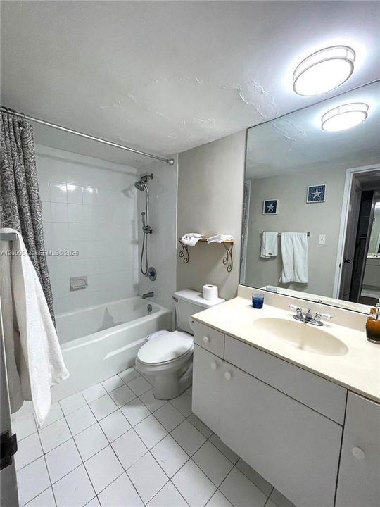 В аренду: $4,500 (2 спален, 2 ванн, 1030 Квадратных фут)
