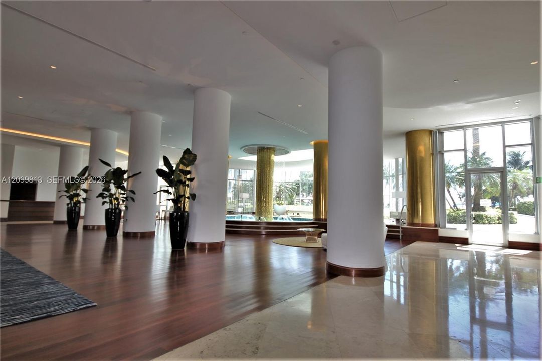 В аренду: $4,500 (2 спален, 2 ванн, 1030 Квадратных фут)