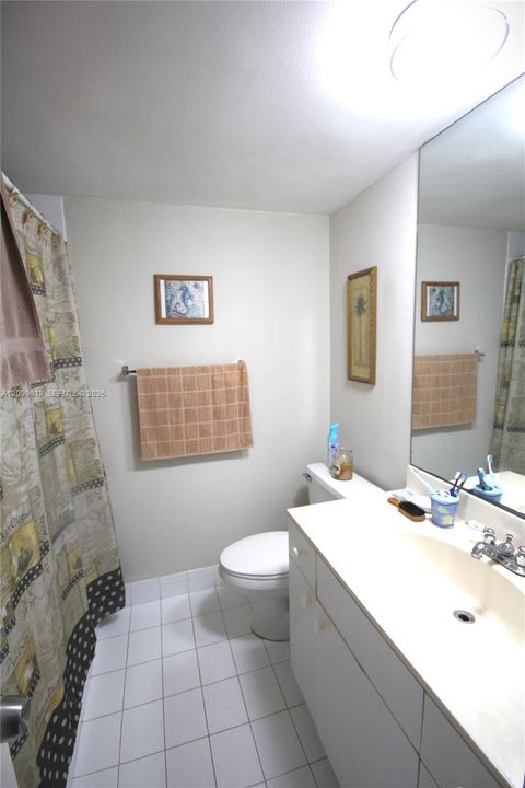 В аренду: $4,500 (2 спален, 2 ванн, 1030 Квадратных фут)