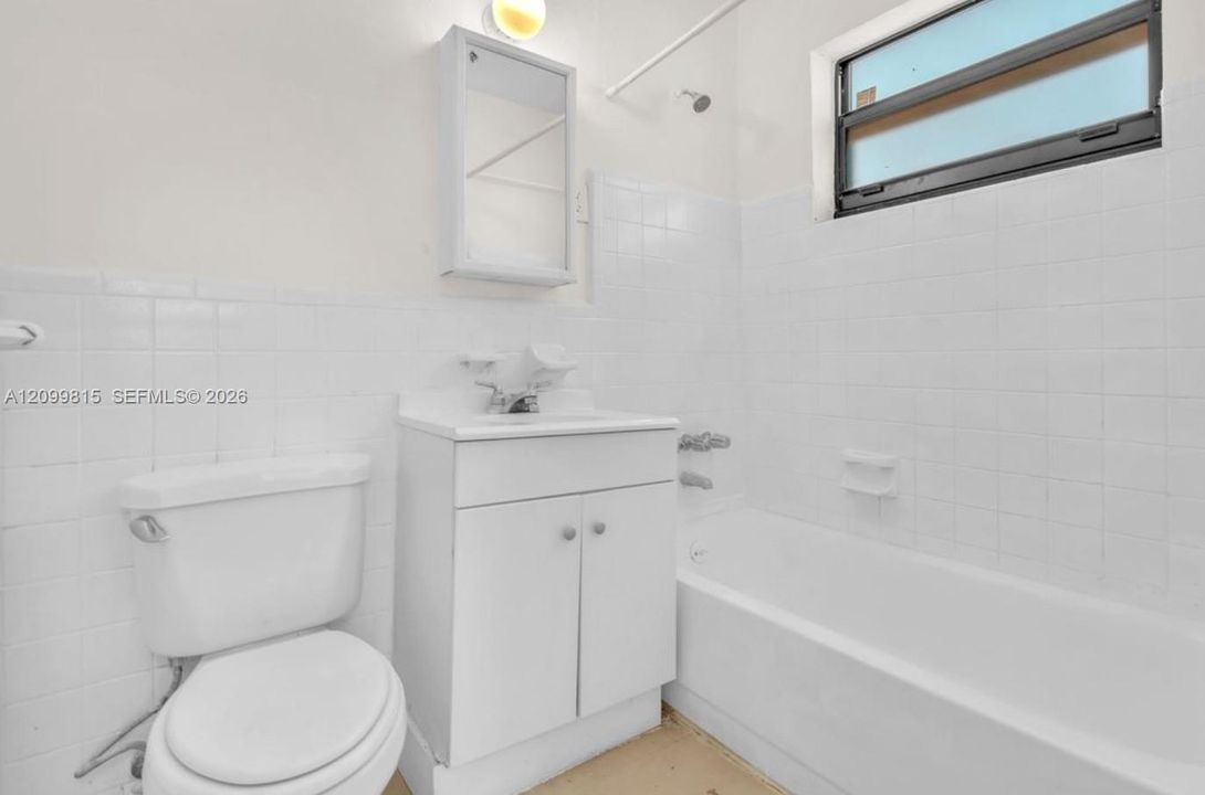 220 SW 18th Avenue, Miami, FL 33135
