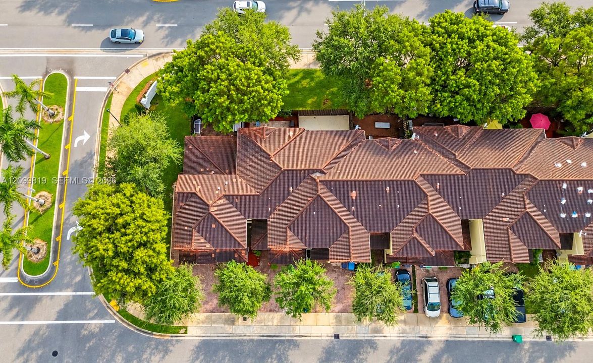 На продажу: $555,000 (3 спален, 2 ванн, 1683 Квадратных фут)