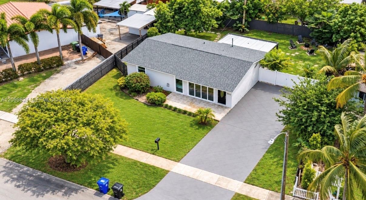 En Venta: $549,999 (3 camas, 2 baños, 1176 Pies cuadrados)