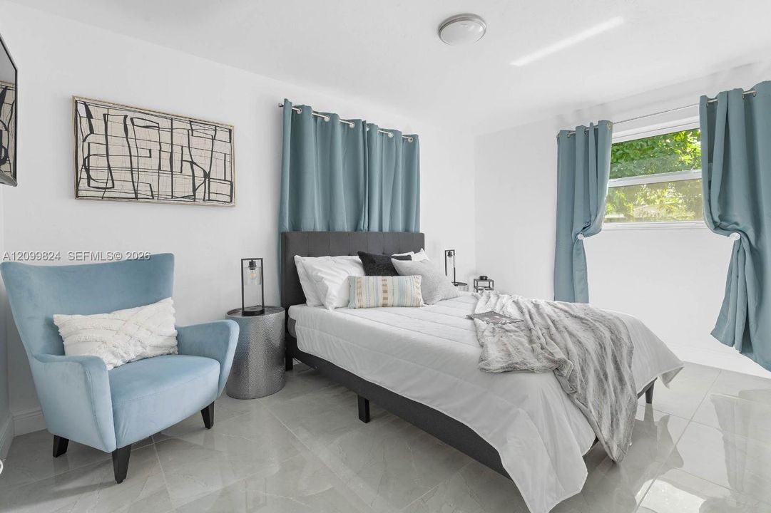 En Venta: $549,999 (3 camas, 2 baños, 1176 Pies cuadrados)
