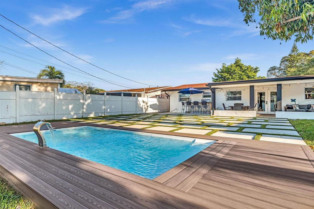 Fiberglass in ground pool