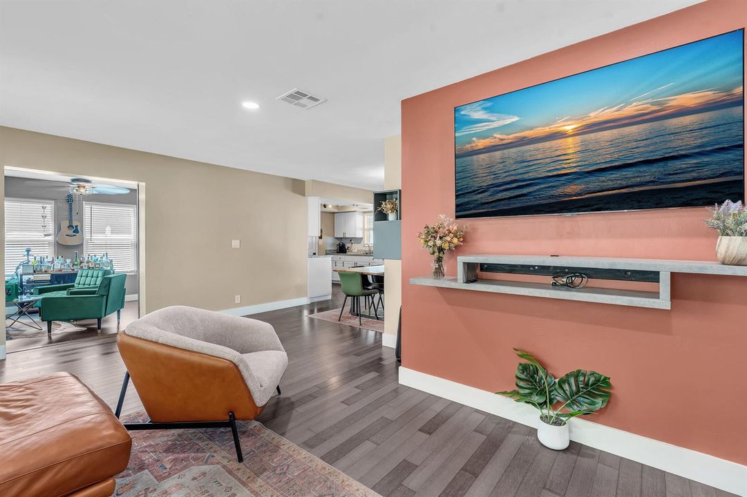 Living Room 4