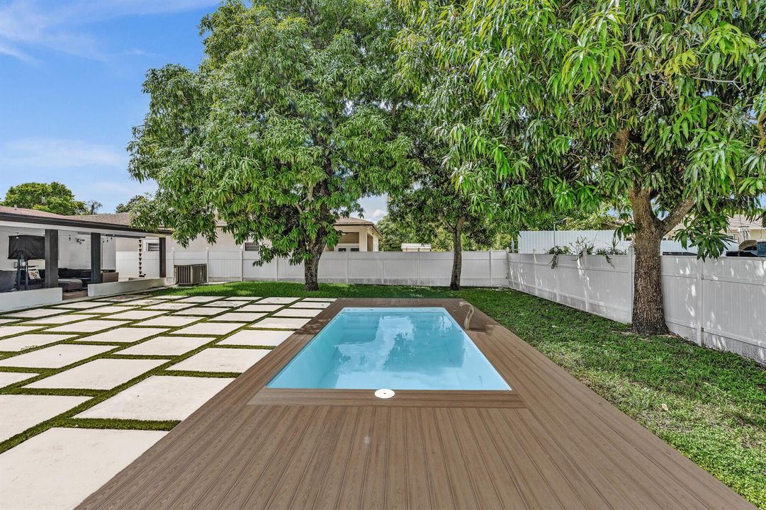 Pool 2