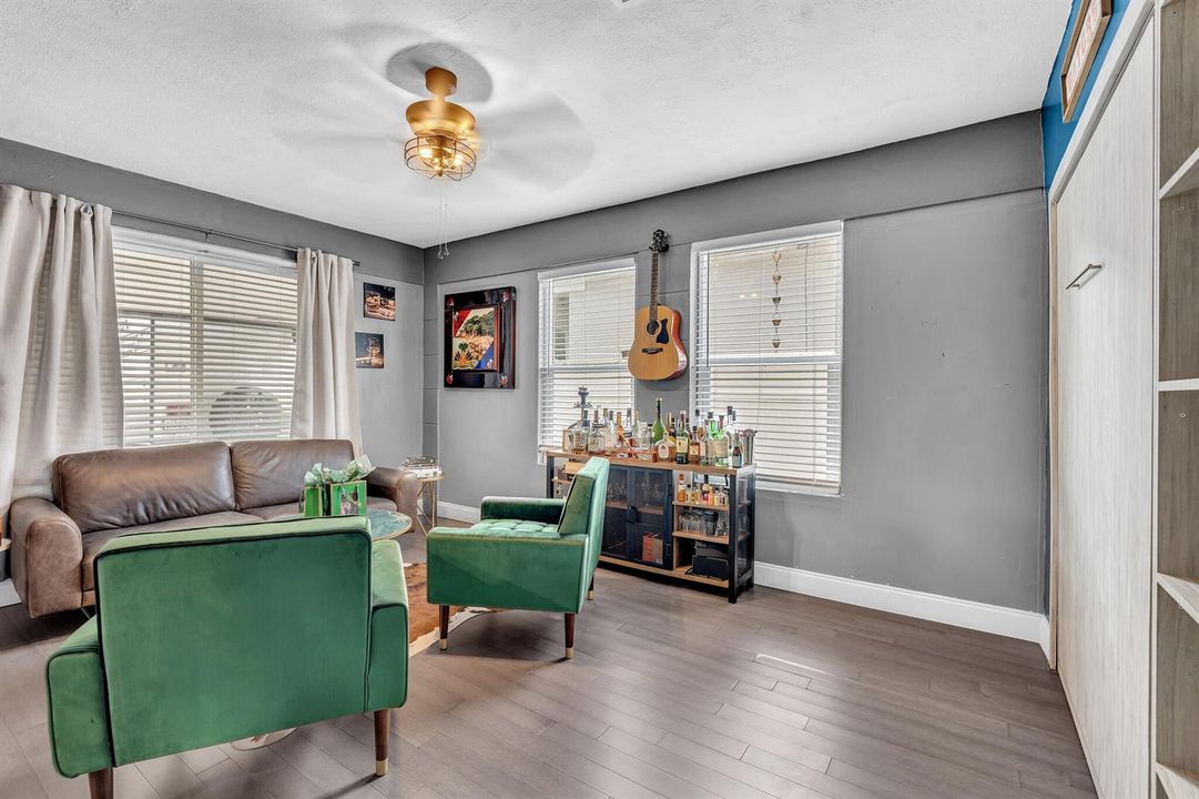 Flex Room/Fourth Bedroom